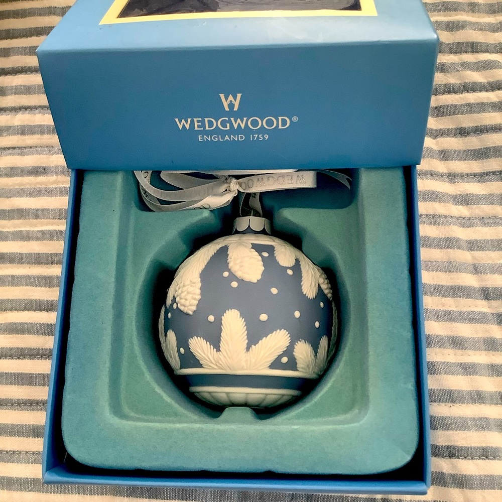 Wedgewood Christmas ornament ball